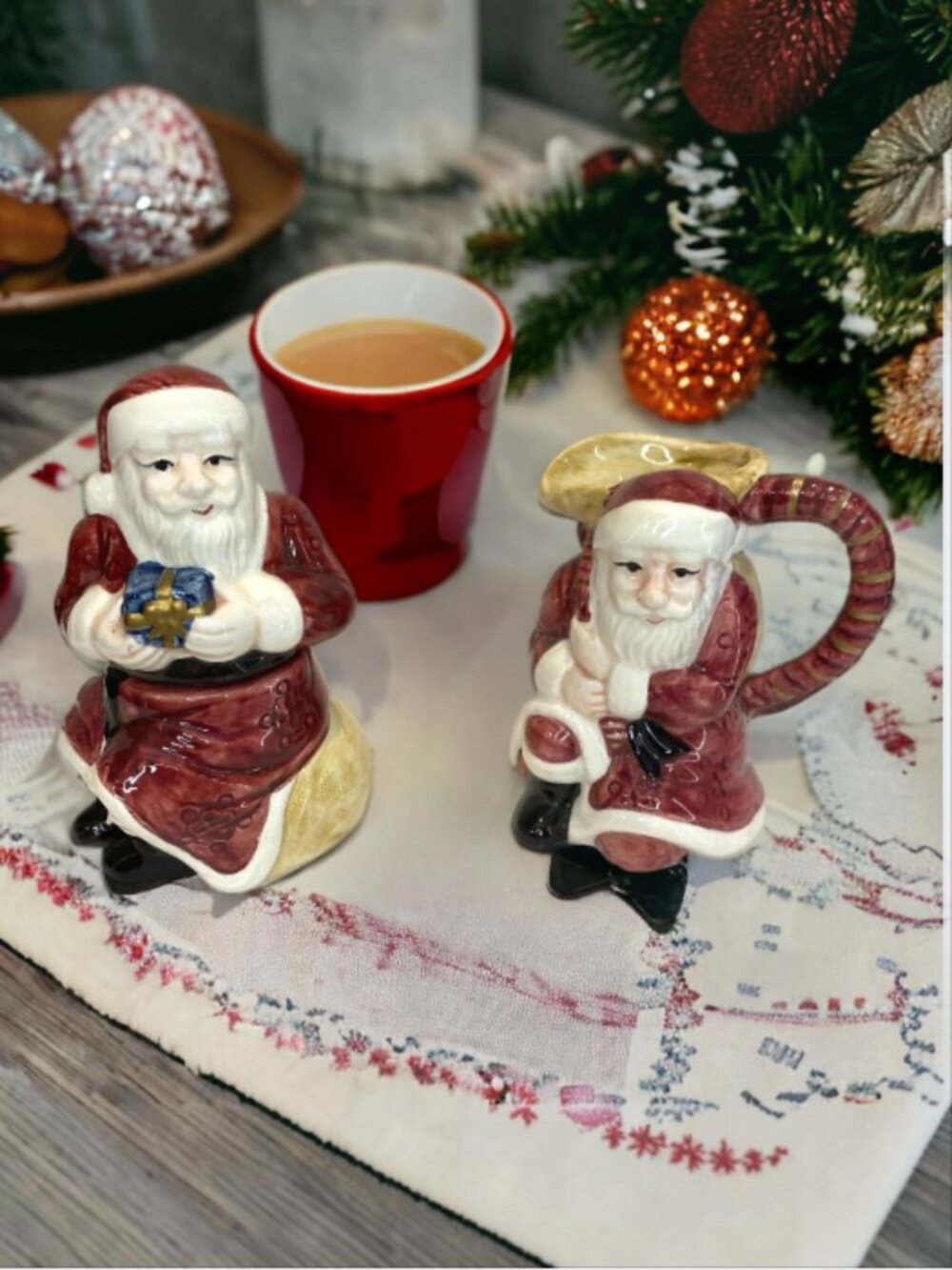 VINTAGE COFFEE SET -- Creamer & Sugar Server, Santas w/Burlap Gift Bag and Gifts